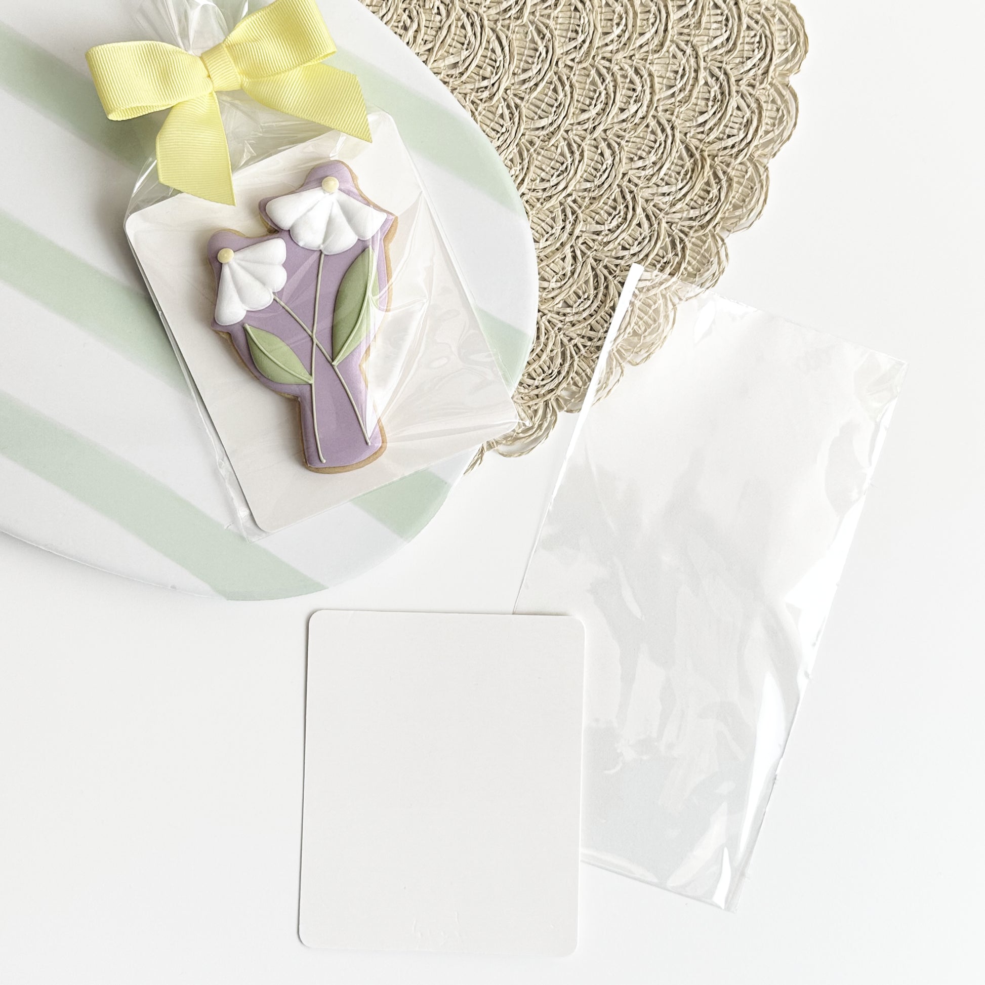 Card alimentare bianca 350 gsm con sacchetto trasparente per biscotti decorati 9,4x11,4 cm