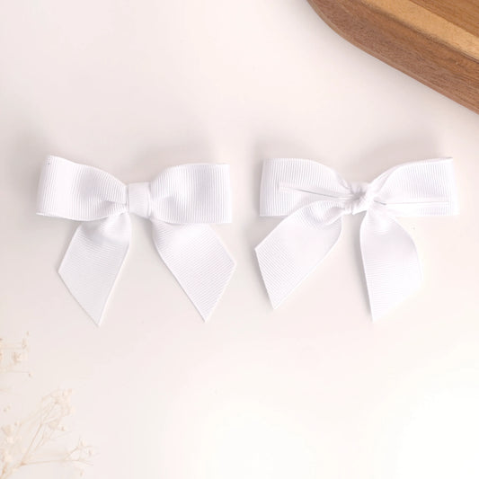 Fiocco bianco prelegato 8x6cm con fil di ferro per bomboniere matrimonio.