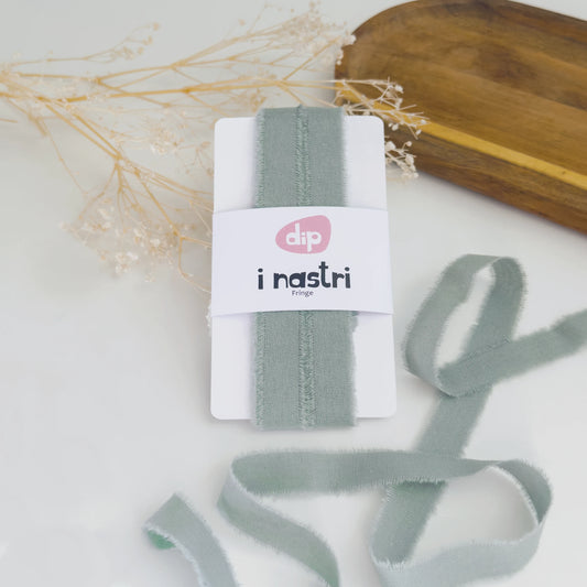 Nastro Fringe Azzurro Polvere in Cotone Sfrangiato 15mm x 5m - Delicatezza Eterea